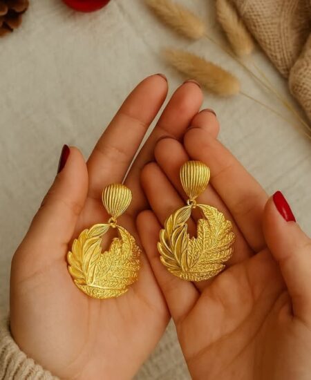 Golden Leaf Crest Earrings